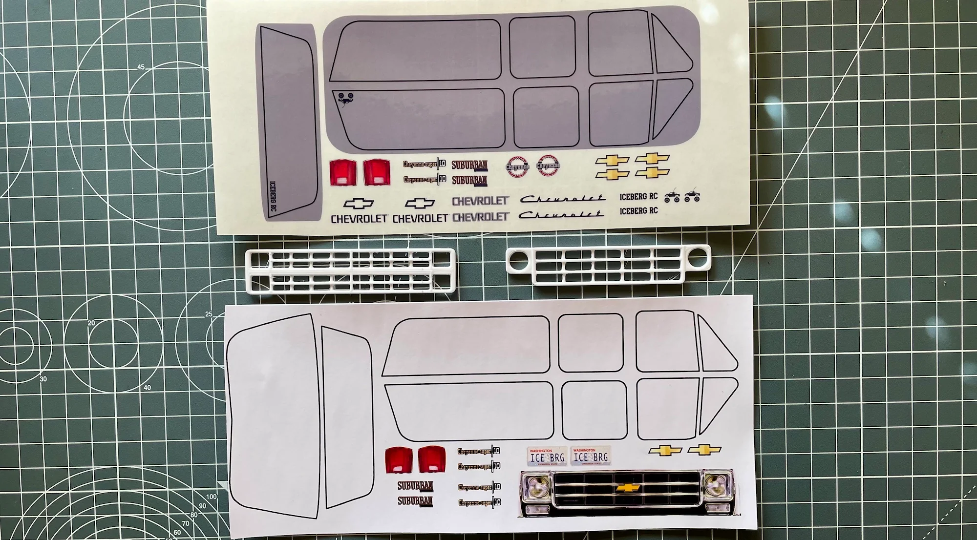 SCX24 Suburban - Image 6